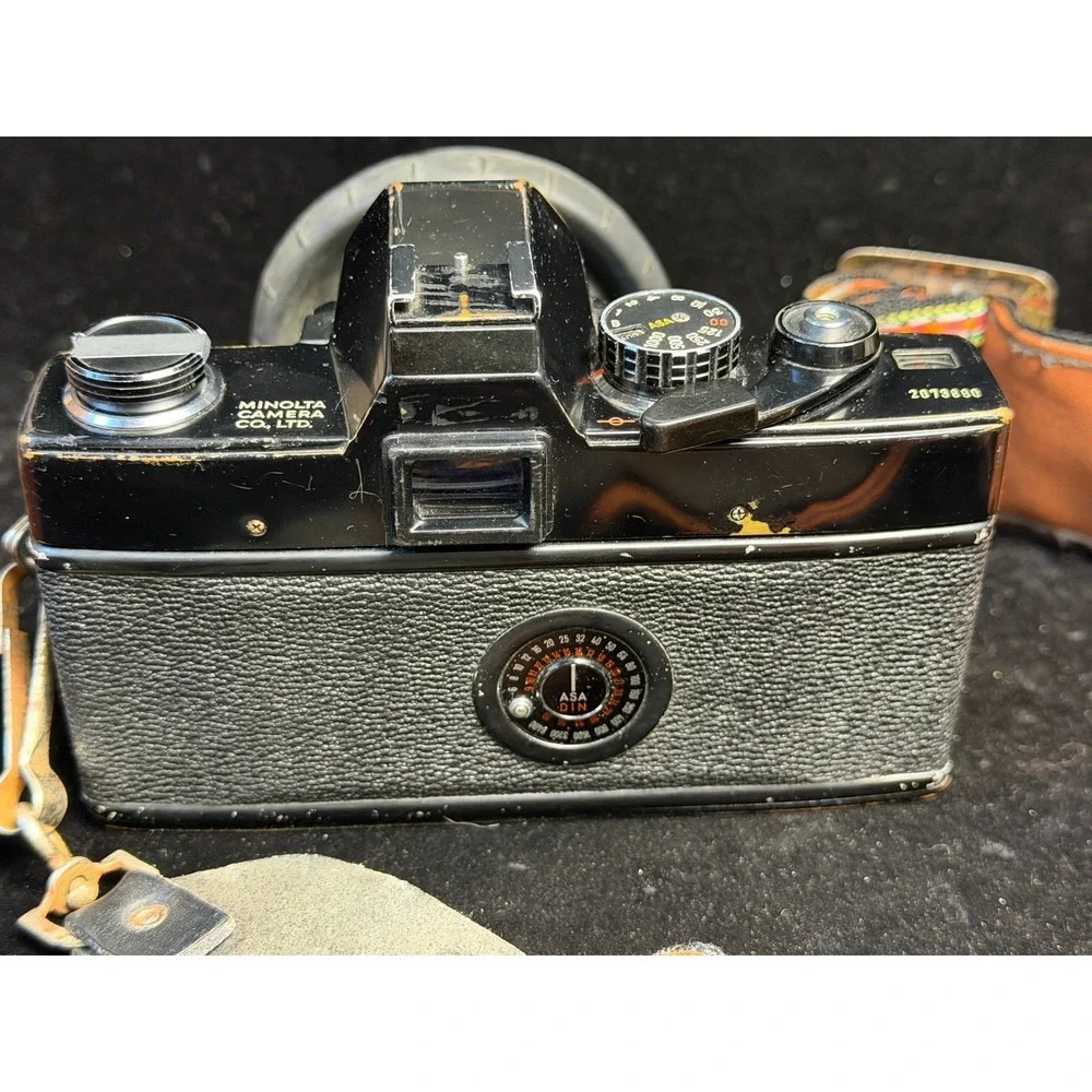 Minolta SRT 101 35mm Film Camera: with 55mm, 28mm, 200mm Lenses, Cases and Strap